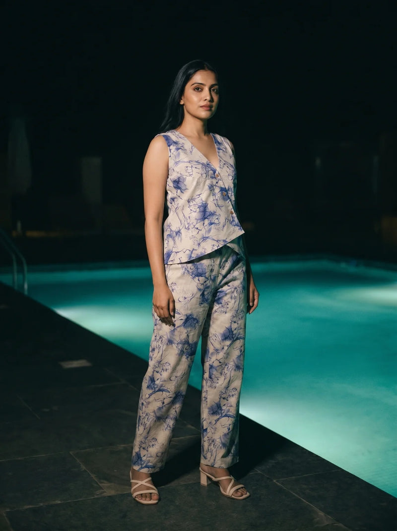 blue abstract print co ord set three quarter