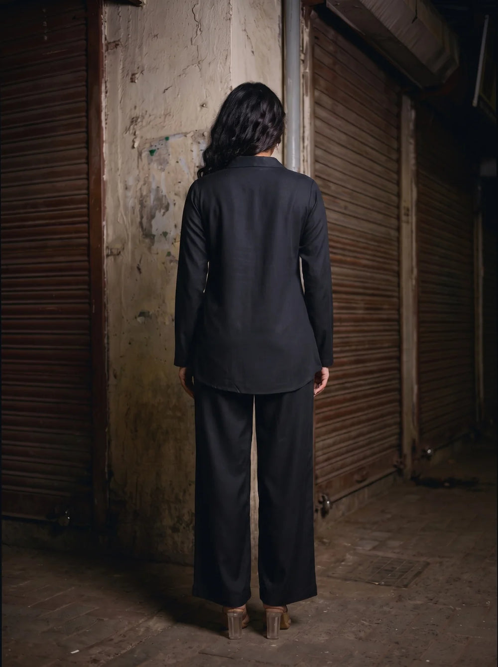 black solid viscose co ord set back