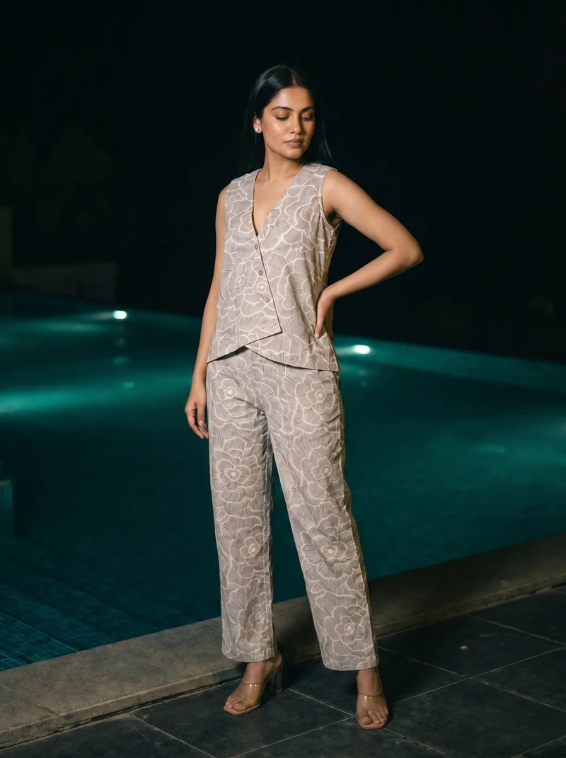 grey floral line art co ord set front relaxed